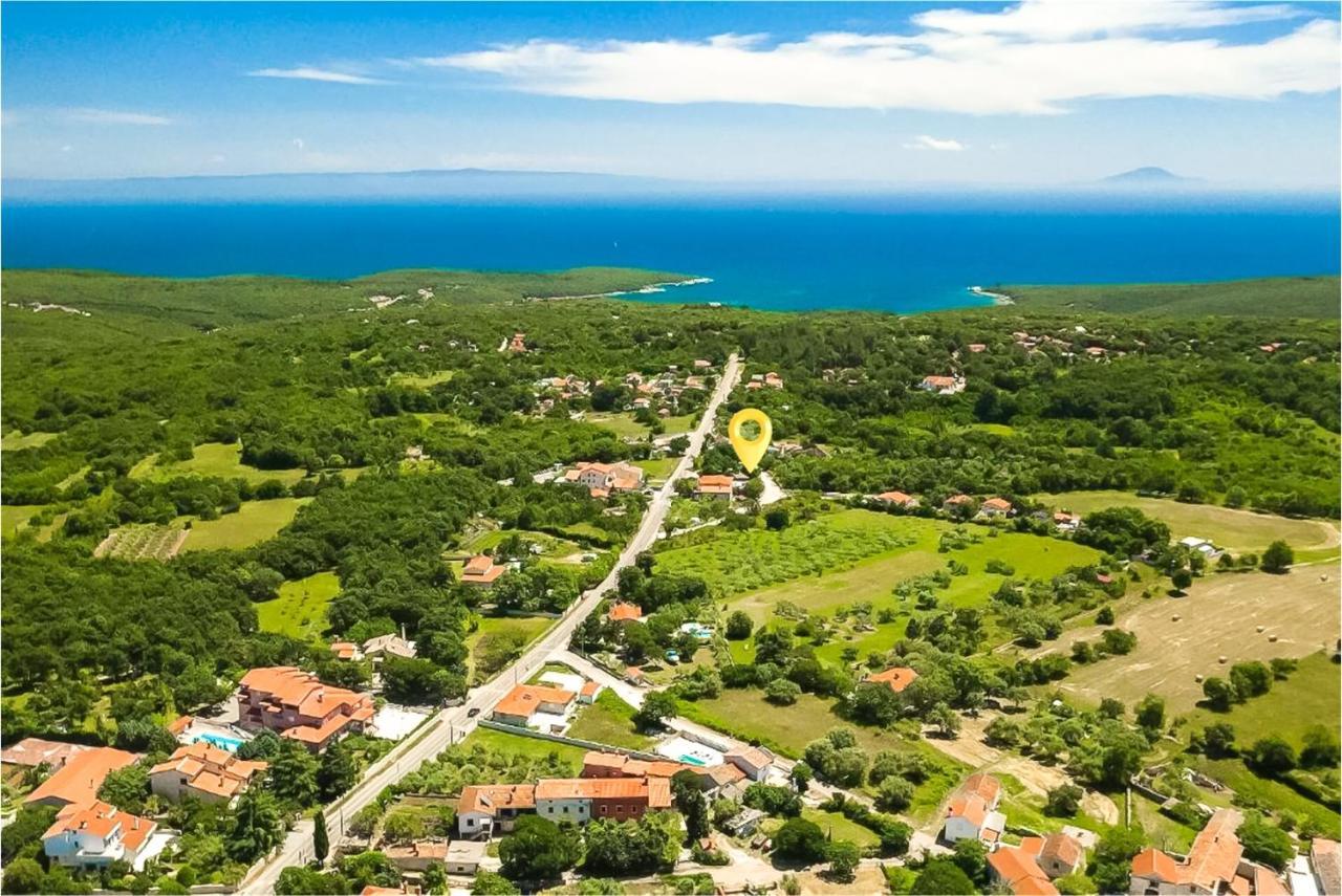 Holiday Home Liberta Krnica Exteriér fotografie