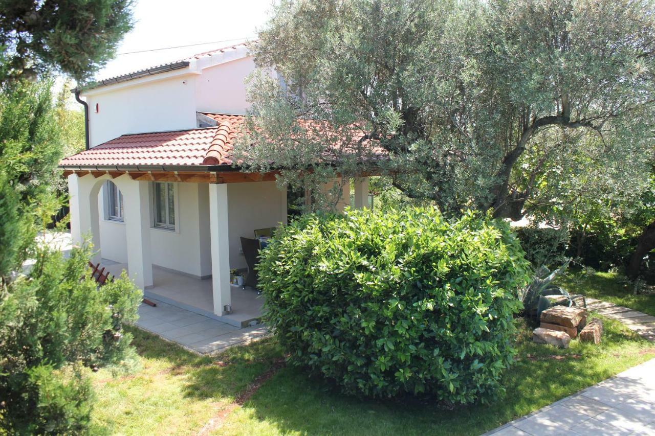 Holiday Home Liberta Krnica Exteriér fotografie